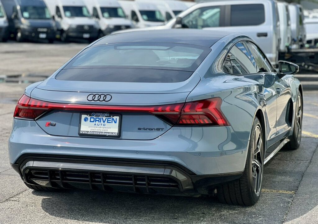 2024 Audi RS e-tron GT quattro - 23046394 - 38