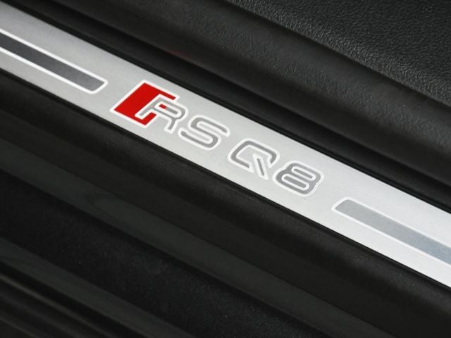 2024 Audi RS Q8 4.0T - 22948936 - 13