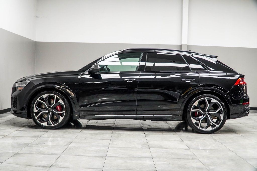 2024 Audi RS Q8 photo 8