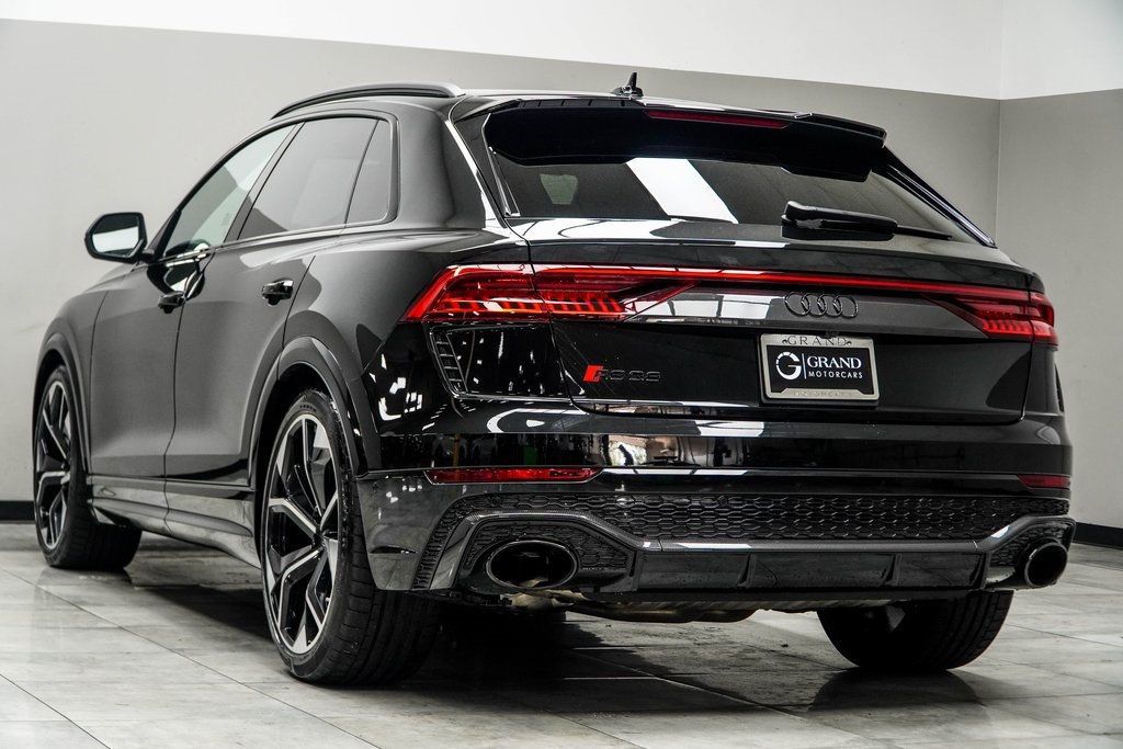 2024 Audi RS Q8 photo 9