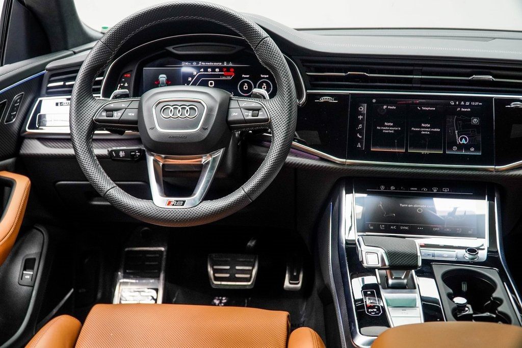 2024 Audi RS Q8 photo 15