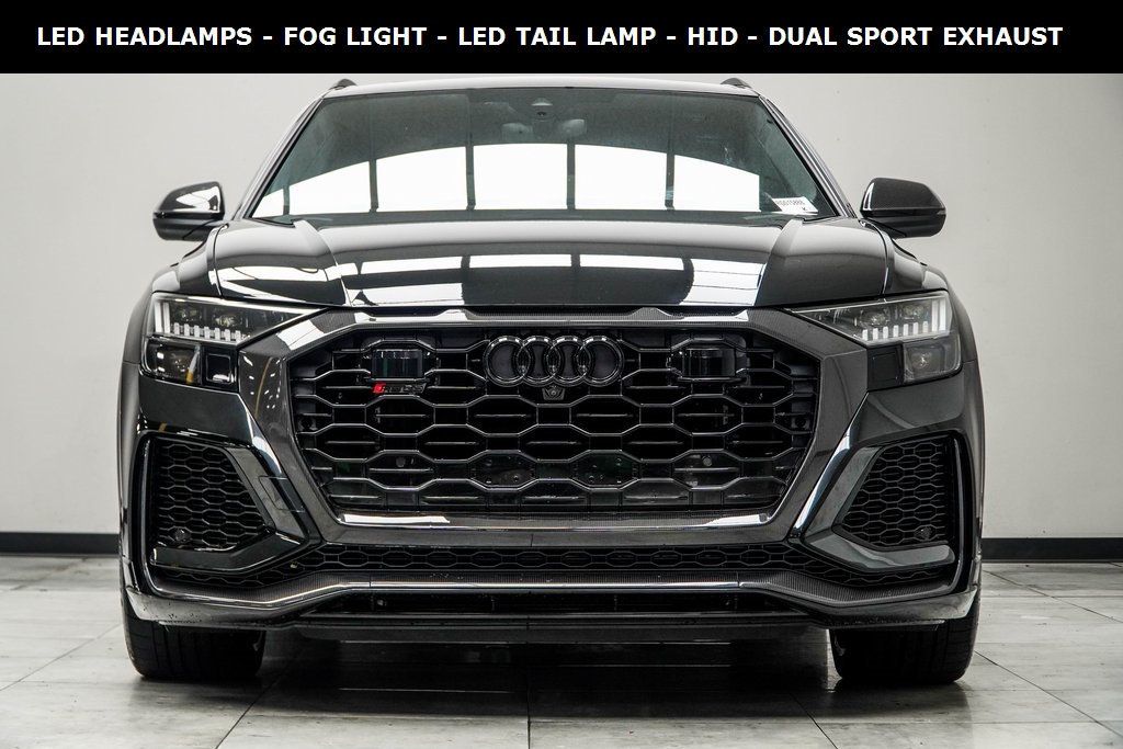 2024 Audi RS Q8 photo 2