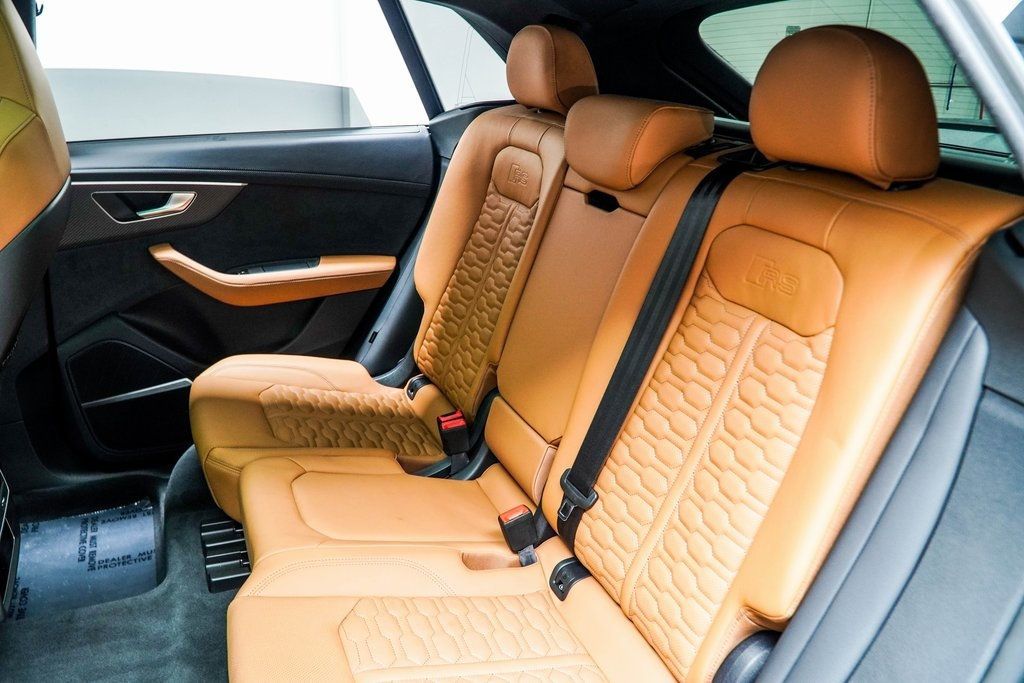 2024 Audi RS Q8 photo 34