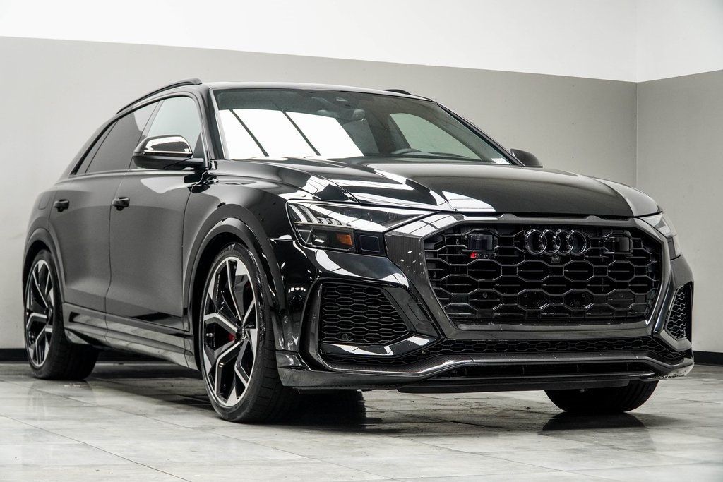 2024 Audi RS Q8 photo 6