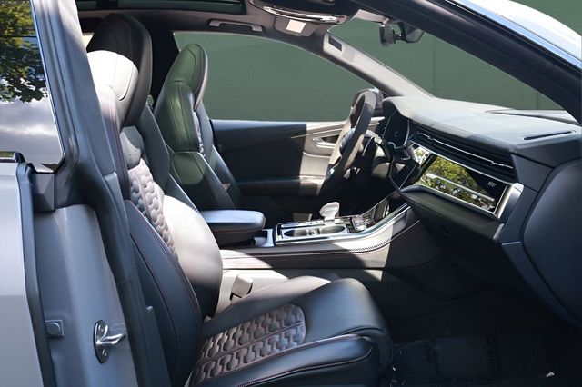 2024 Audi RS Q8 4.0 TFSI quattro - 23041228 - 21
