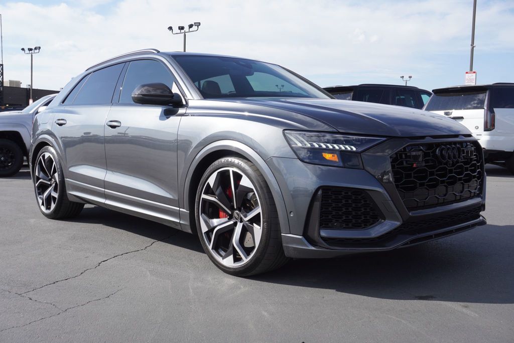 2024 Audi RS Q8 photo 11