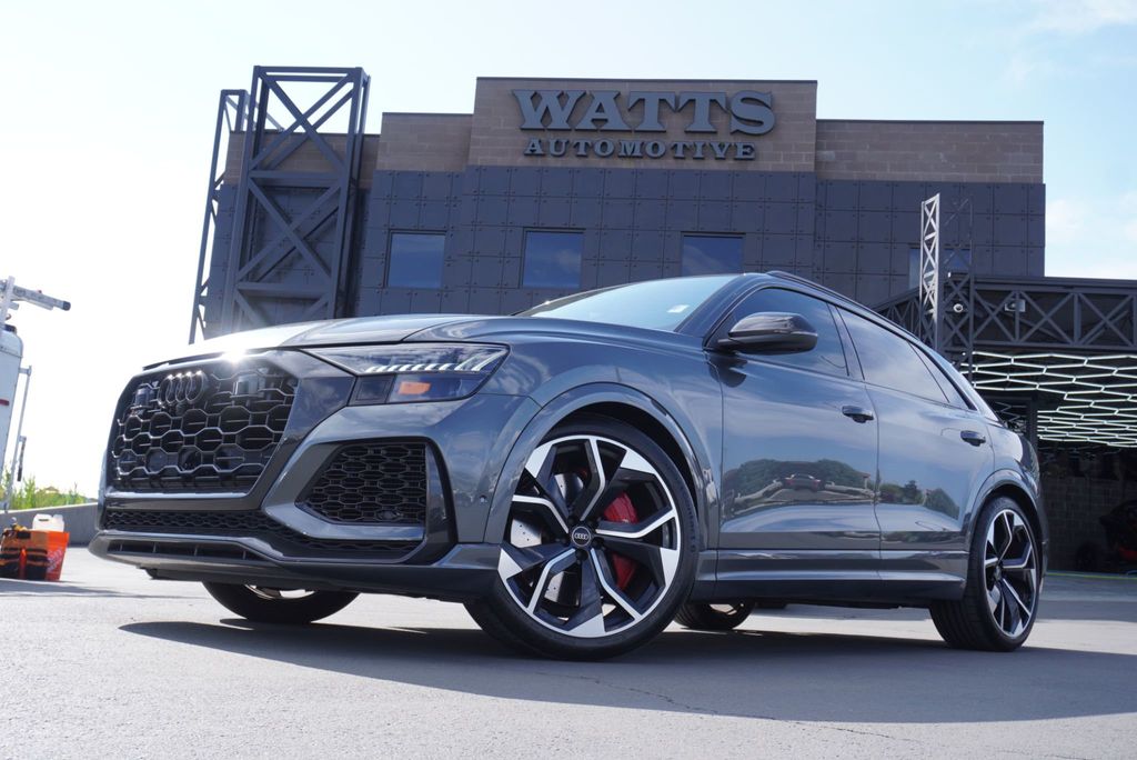 2024 Audi RS Q8 photo 3