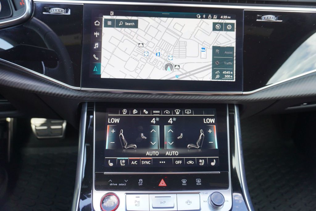 2024 Audi RS Q8 photo 28