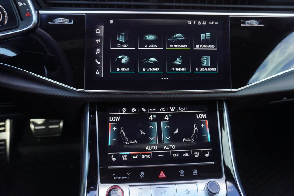 2024 Audi RS Q8 photo 32