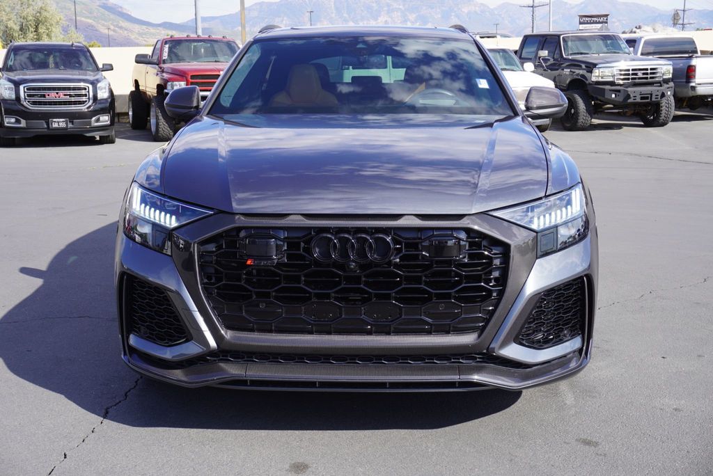 2024 Audi RS Q8 photo 4