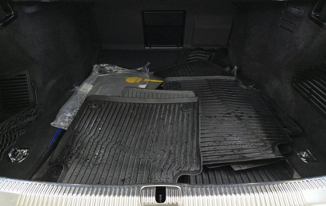 2024 Audi S8 4.0T - 22976877 - 4