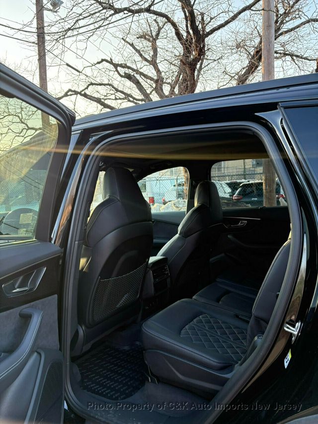 2024 Audi SQ7 Black Optics,Executive Pkg,Sport Pkg,Sport Exhaust,Carbon Pkg - 22985544 - 33