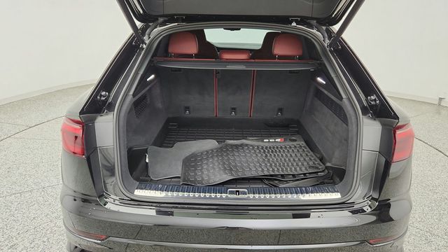 2024 Audi SQ8 Premium Plus 4.0 TFSI quattro w/ S sport & Executive Packages - 23058062 - 21