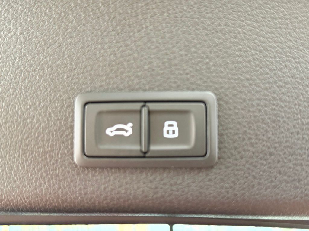 2024 Audi SQ8 e-tron Premium Plus quattro - 23011295 - 32