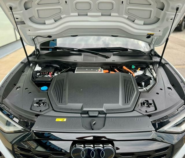 2024 Audi SQ8 e-tron Prestige quattro - 23046392 - 9