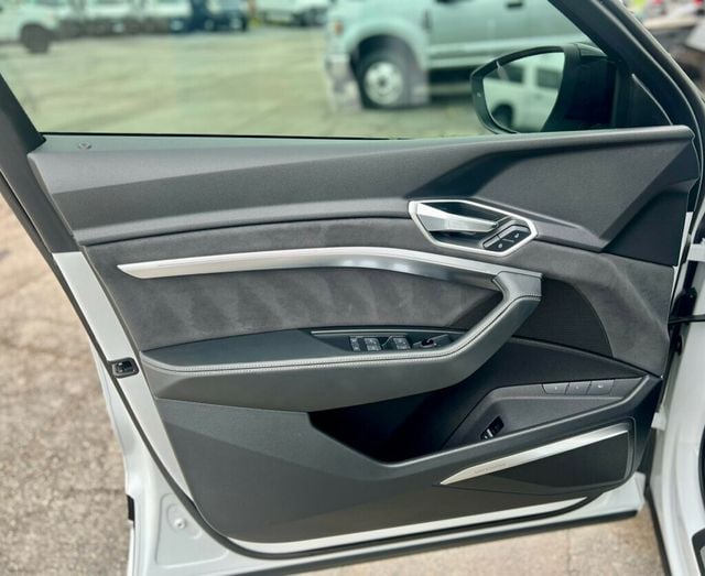2024 Audi SQ8 e-tron Prestige quattro - 23046392 - 10