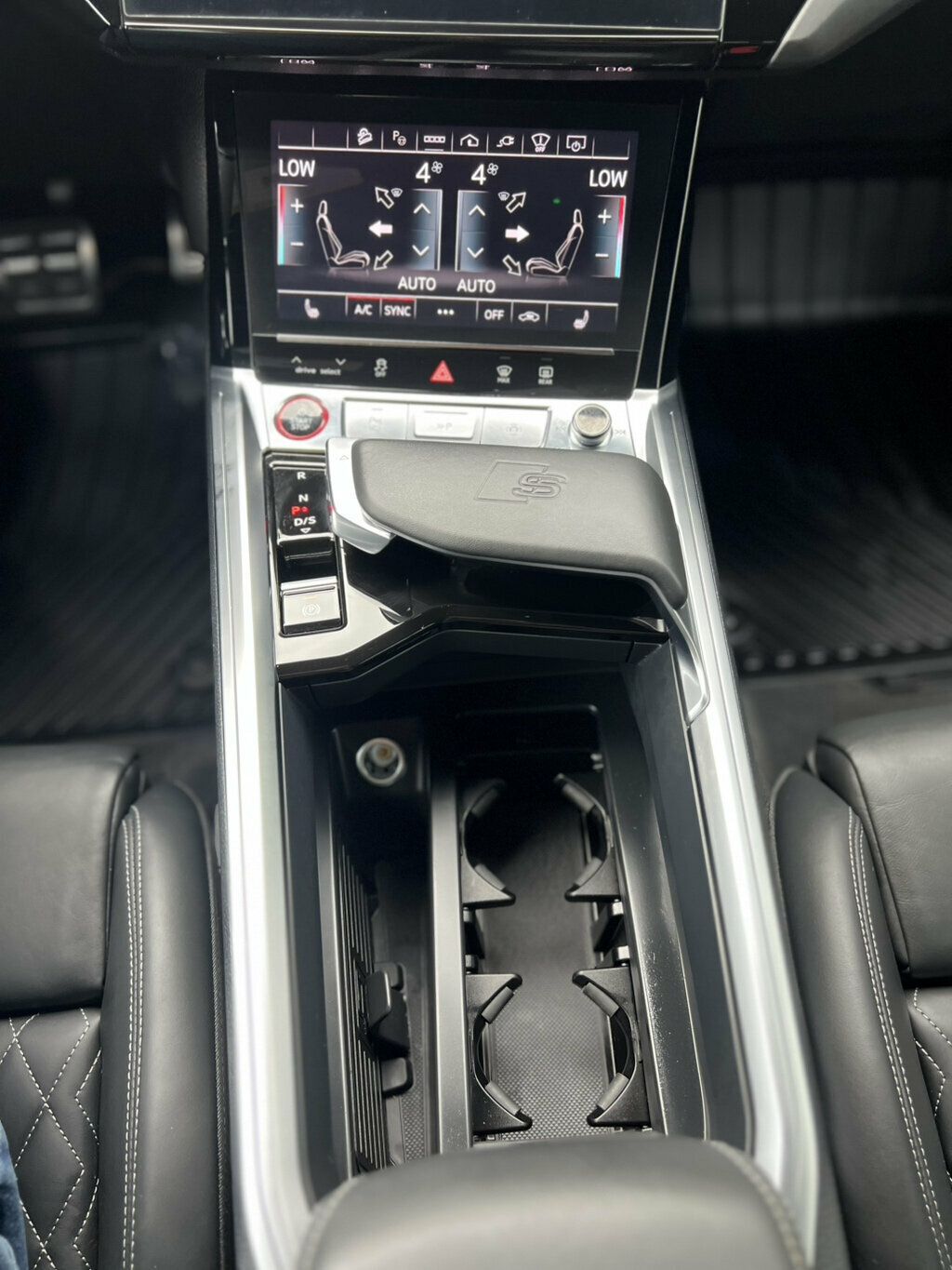 2024 Audi SQ8 e-tron Prestige quattro - 23046392 - 26