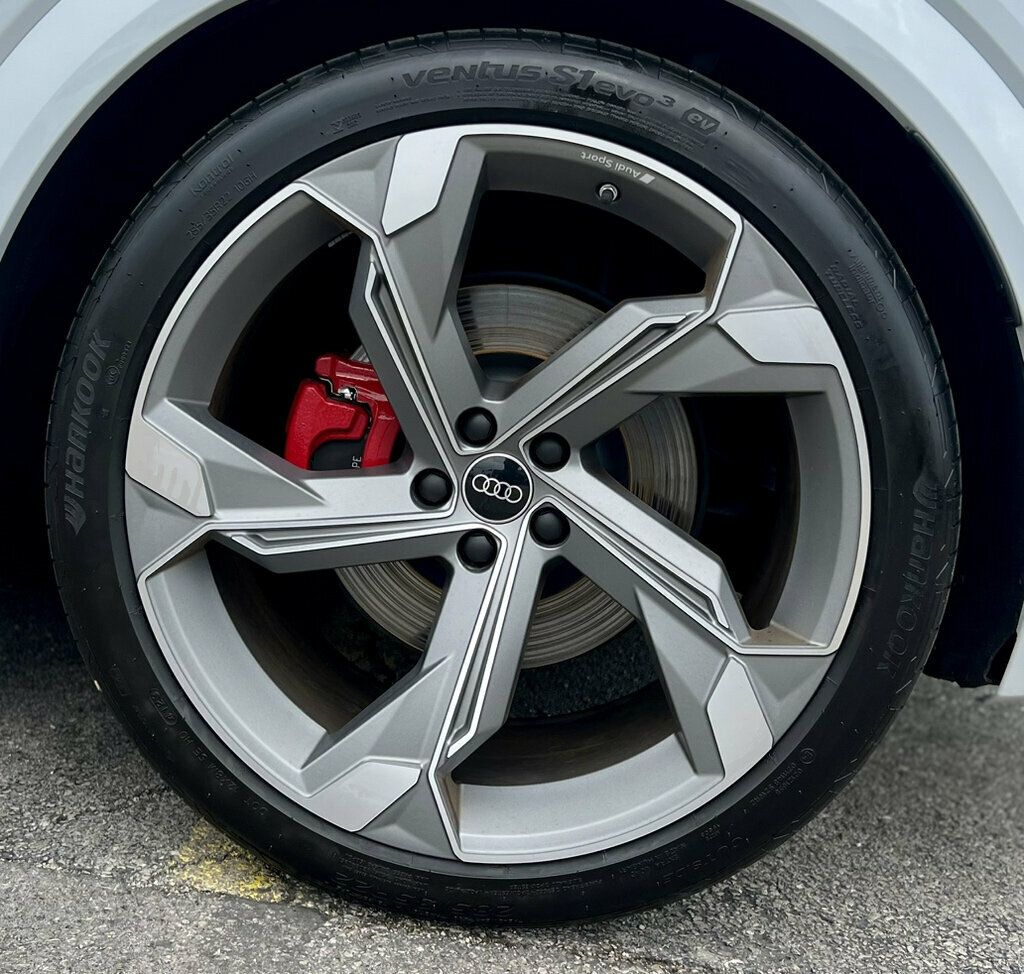 2024 Audi SQ8 e-tron Prestige quattro - 23046392 - 28