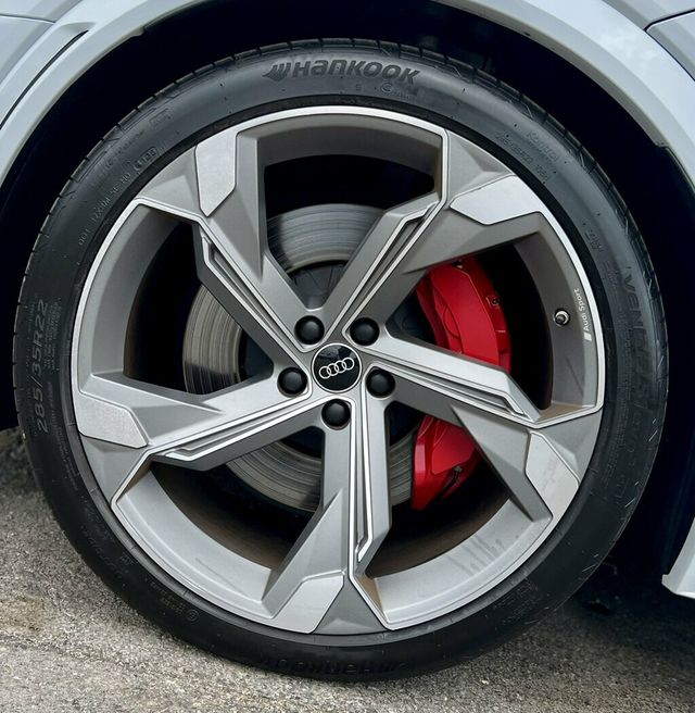 2024 Audi SQ8 e-tron Prestige quattro - 23046392 - 29