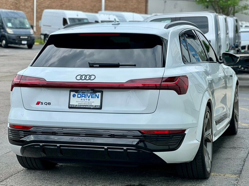 2024 Audi SQ8 e-tron Prestige quattro - 23046392 - 4