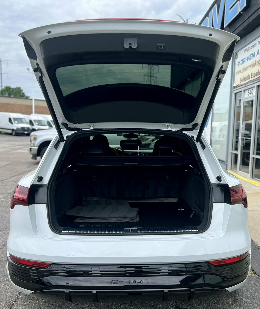 2024 Audi SQ8 e-tron Prestige quattro - 23046392 - 7