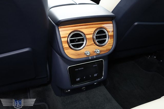 2024 Bentley Bentayga V8 AWD - 22998003 - 18