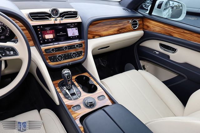 2024 Bentley Bentayga V8 AWD - 22998003 - 28