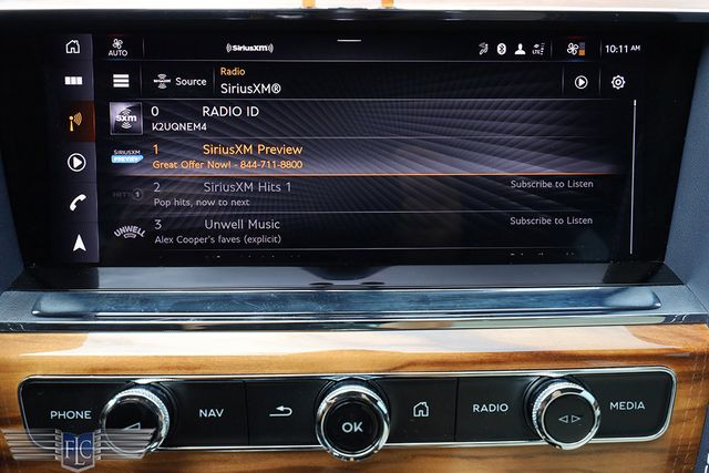 2024 Bentley Bentayga V8 AWD - 22998003 - 31