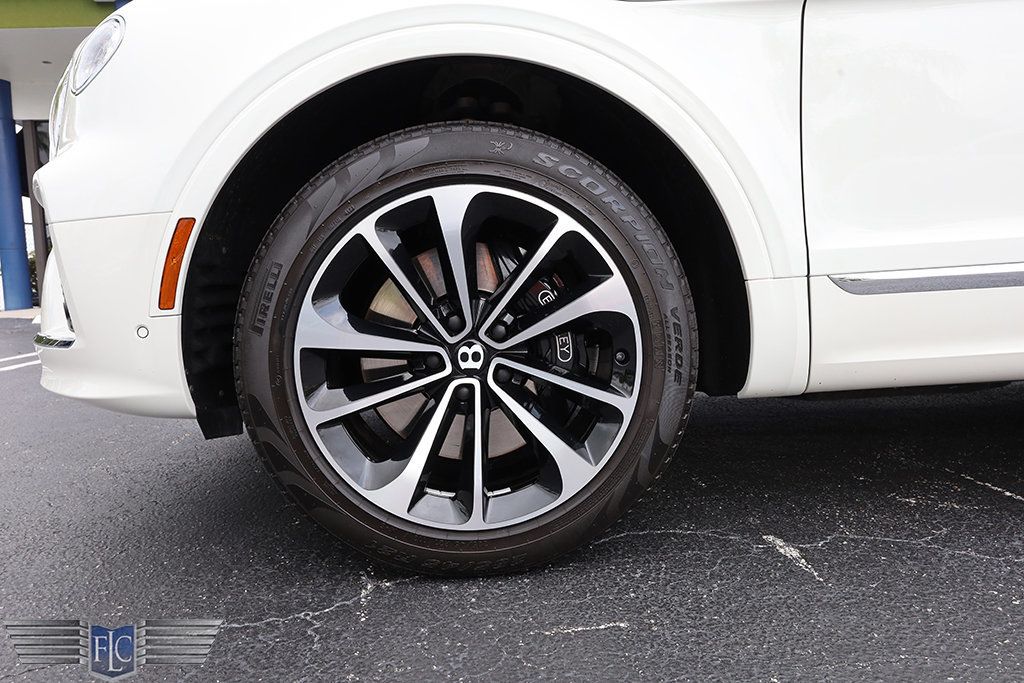 2024 Bentley Bentayga V8 AWD - 22998003 - 43