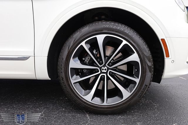 2024 Bentley Bentayga V8 AWD - 22998003 - 46