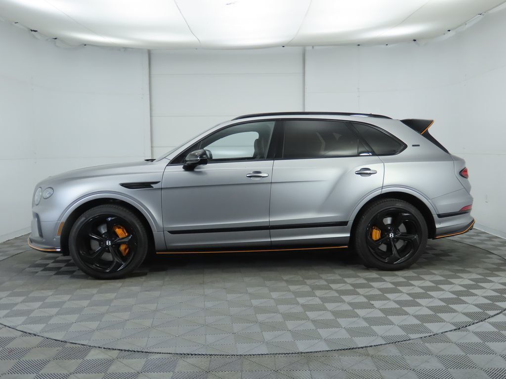 2024 Bentley Bentayga V8 photo 7