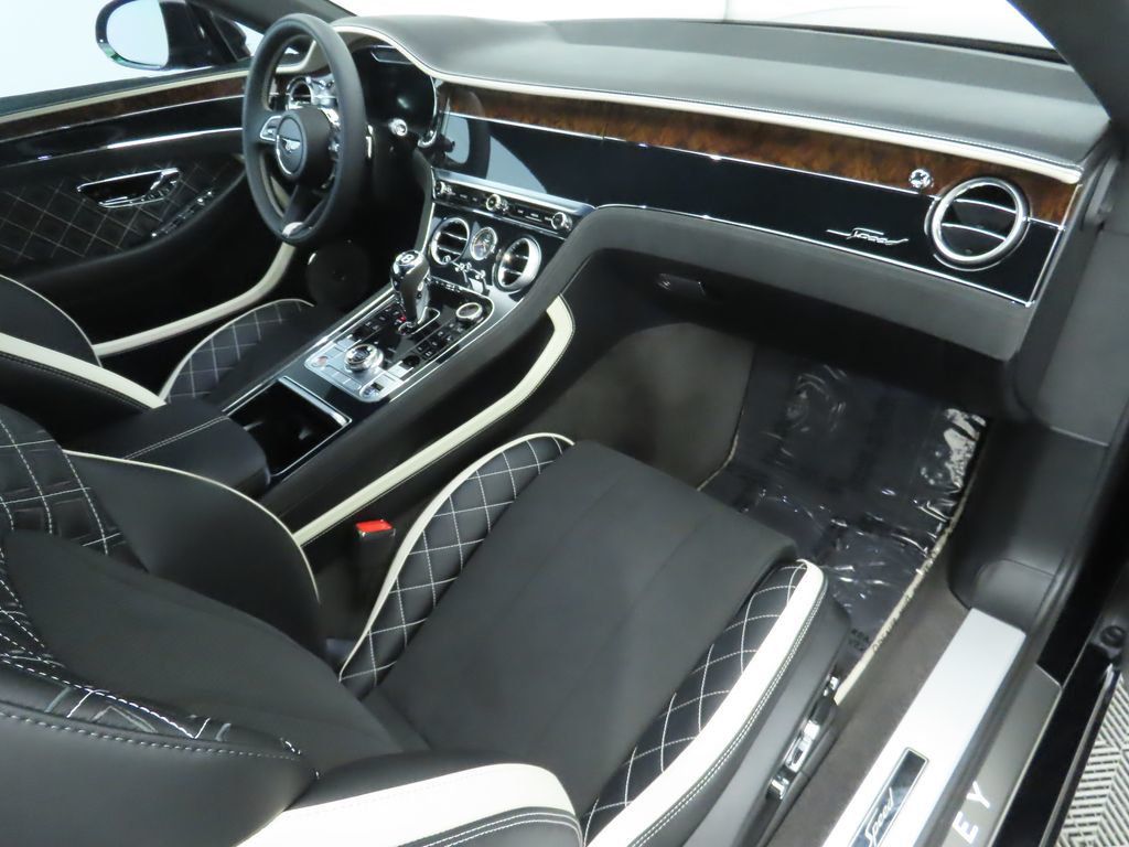 2024 Bentley Continental GT Speed photo 16