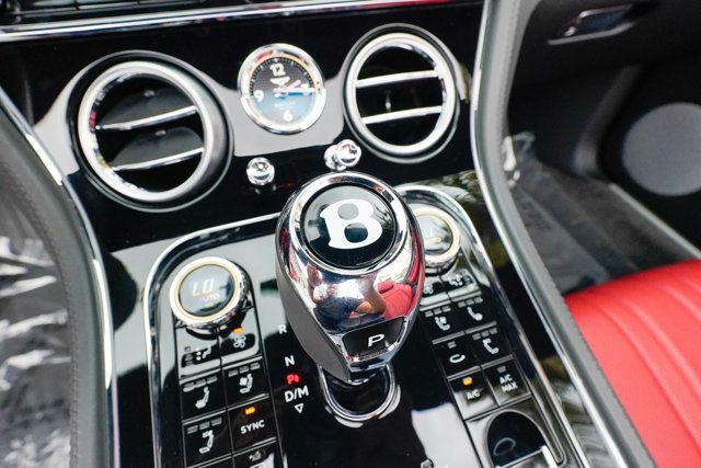 2024 Bentley Continental GT V8 Convertible - 22981563 - 71
