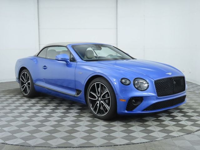 2024 Bentley Continental GTC null photo 11