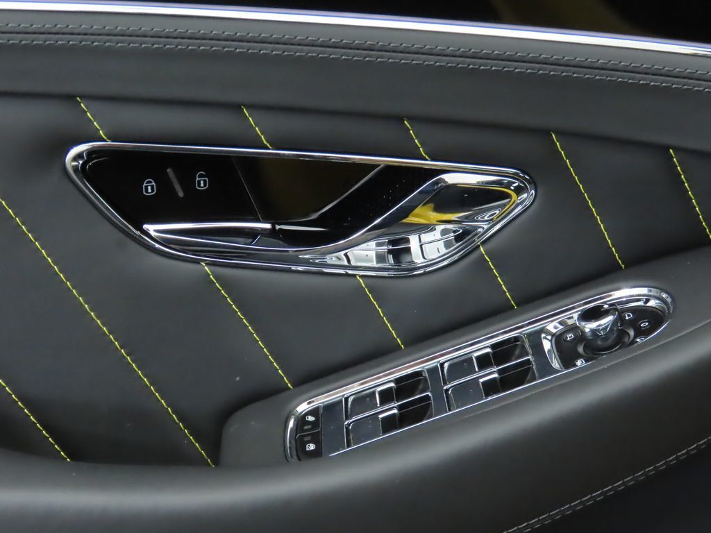 2024 Bentley Continental GT V8 photo 20