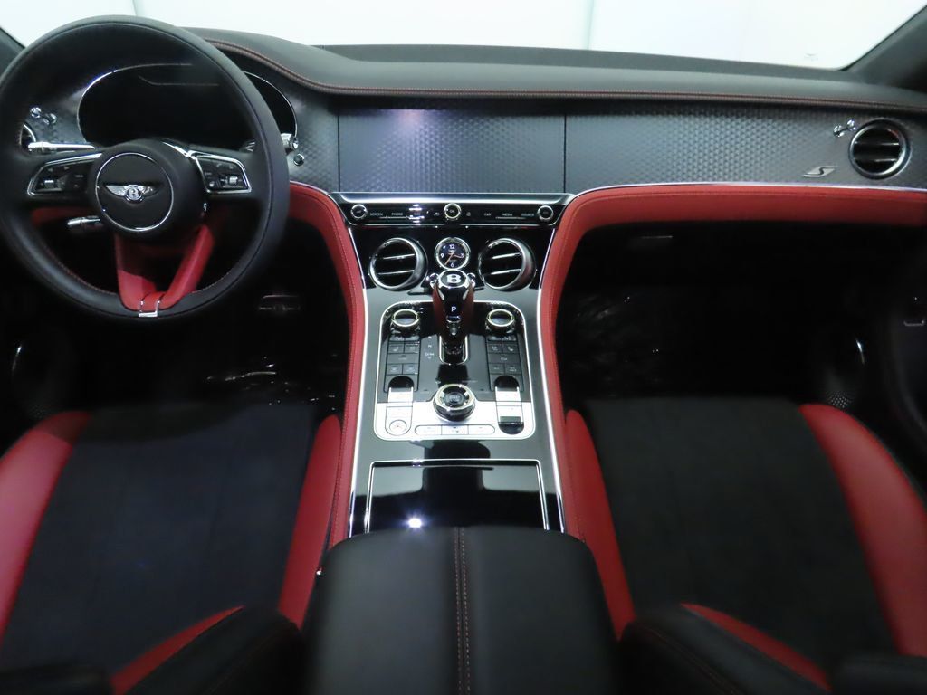 2024 Bentley Continental GT V8 photo 13