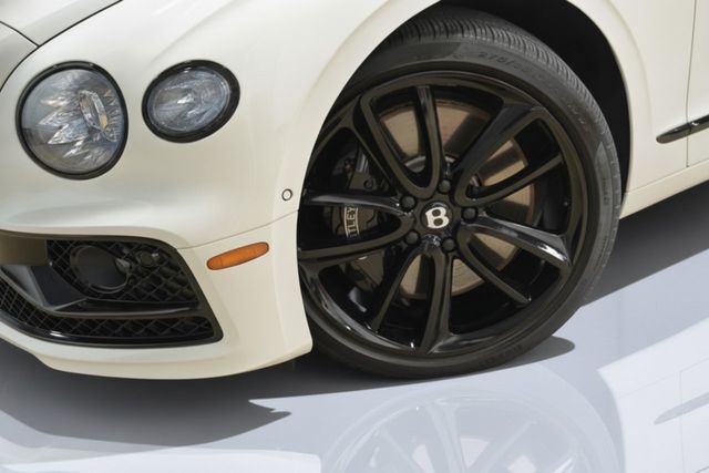 2024 Bentley Flying Spur V8 Sedan - 23067950 - 12