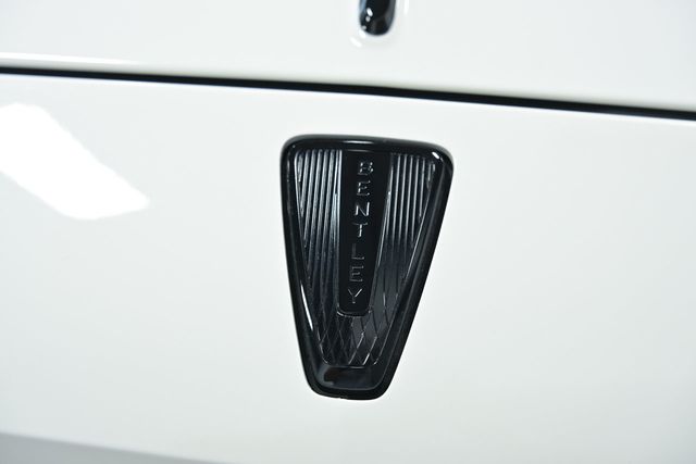 2024 Bentley Flying Spur V8 Sedan - 23067950 - 18