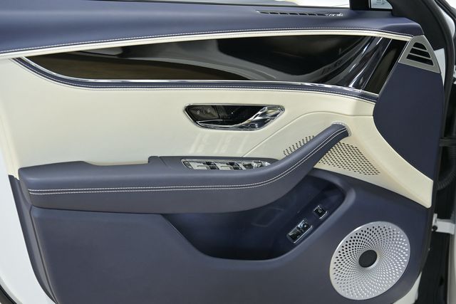 2024 Bentley Flying Spur V8 Sedan - 23067950 - 22