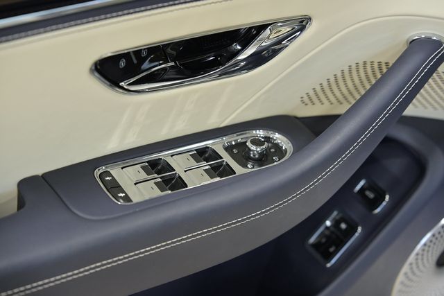 2024 Bentley Flying Spur V8 Sedan - 23067950 - 23