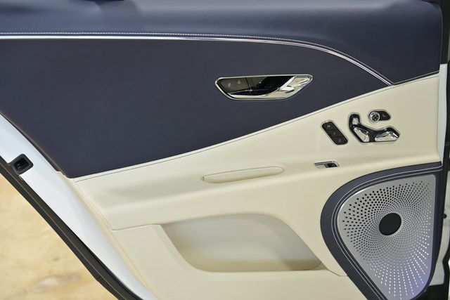 2024 Bentley Flying Spur V8 Sedan - 23067950 - 32