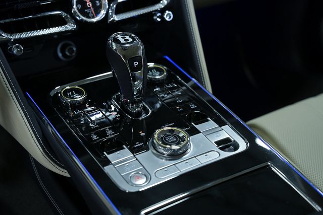 2024 Bentley Flying Spur V8 Sedan - 23067950 - 50