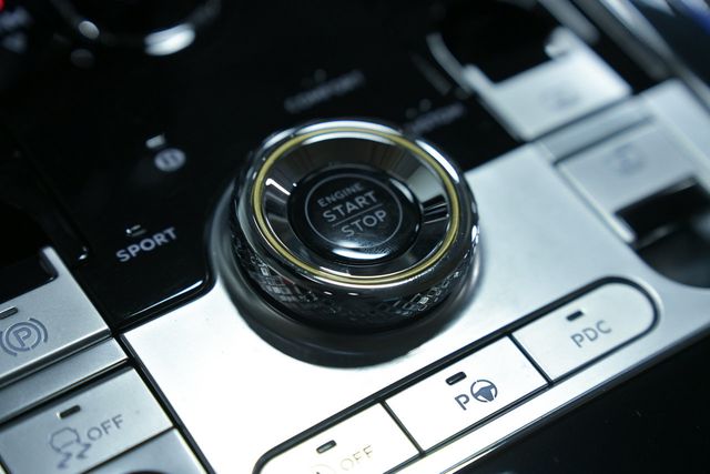 2024 Bentley Flying Spur V8 Sedan - 23067950 - 51