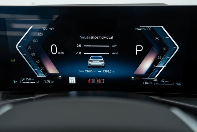 2024 BMW 3 Series 330e Plug-In Hybrid - 22879513 - 16