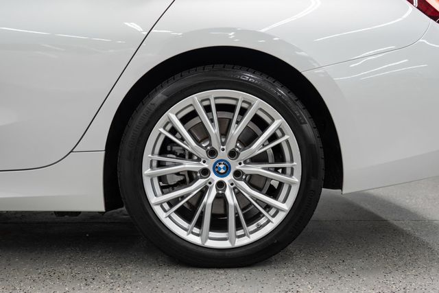 2024 BMW 3 Series 330e Plug-In Hybrid - 22879513 - 35