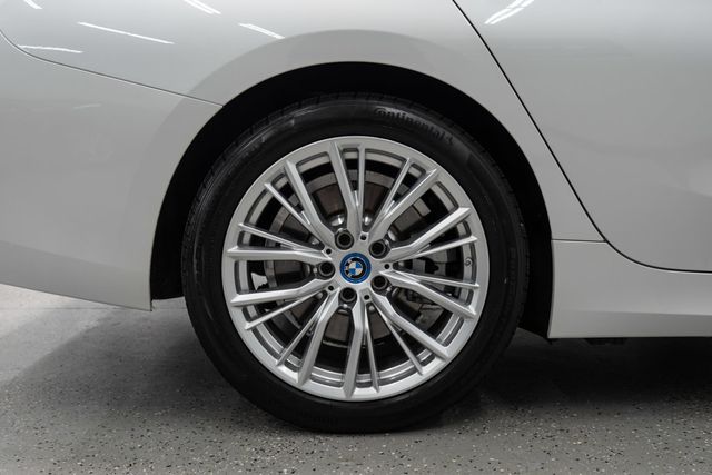2024 BMW 3 Series 330e Plug-In Hybrid - 22879513 - 36