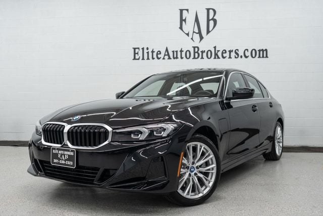 2024 BMW 3 Series 330e xDrive Plug-In Hybrid - 22769543 - 0