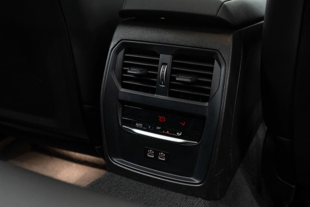 2024 Bmw 330e xDrive photo 12