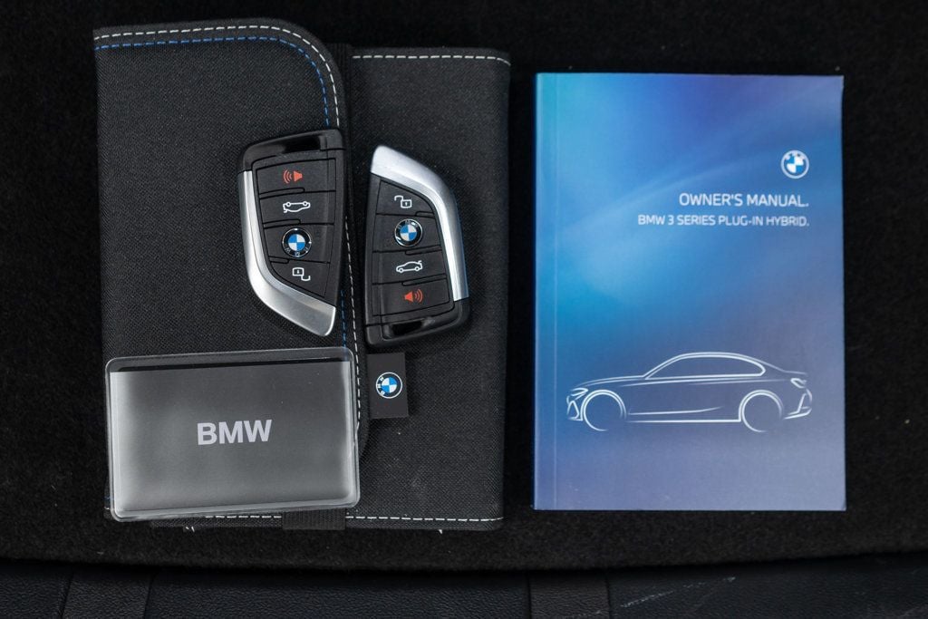 2024 Bmw 330e xDrive photo 48