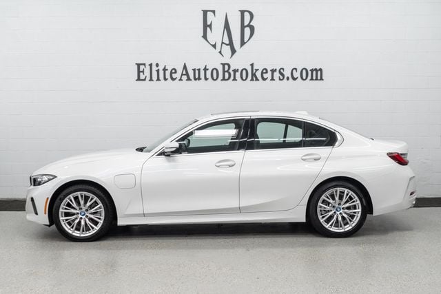 2024 BMW 3 Series 330e xDrive Plug-In Hybrid - 22932498 - 1